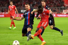 欧冠焦点战：巴塞罗那5-2逆转取胜，菲利克斯、梅西、苏亚雷斯闪耀全场