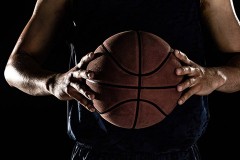 林书豪篮球生涯：从NBA传奇到CBA骄傲的黄种人控卫